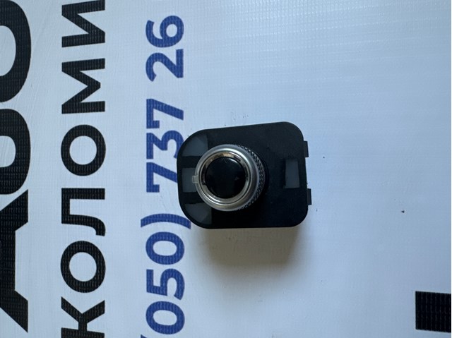 Блок управления зеркалами заднего вида, на двери 8K0959565E VAG