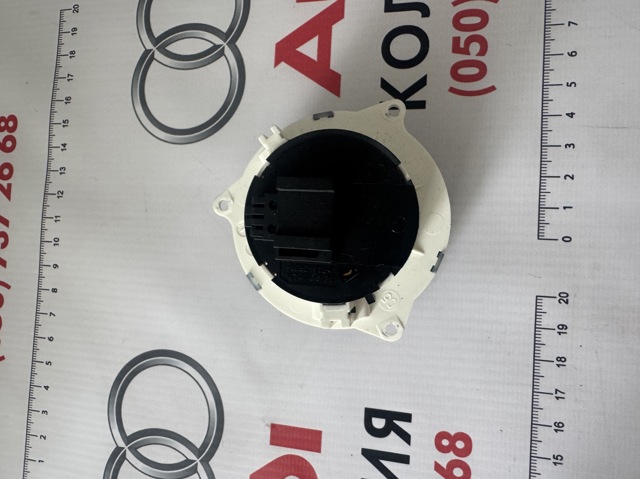 VAG 8K0959613A в наличии Сумы