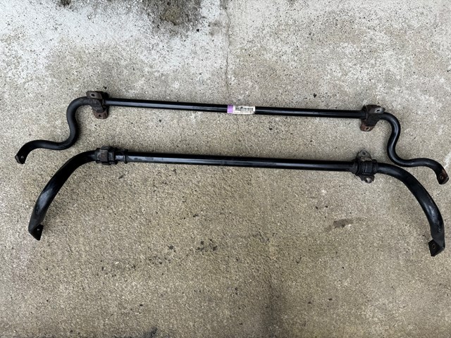 Стабилизатор задней балки 8R0511305Q VAG