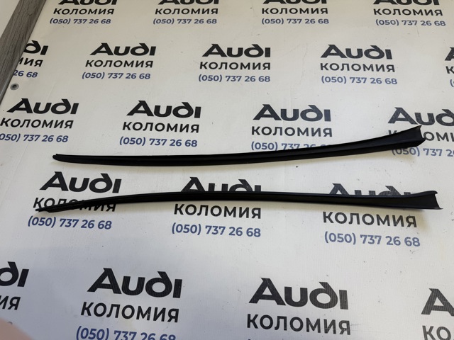 Рама ветрового стекла правая 8R0854328A VAG