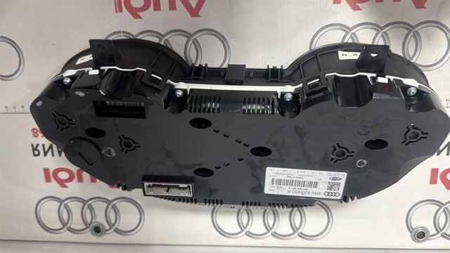 8R0920950R VAG Панель приборов купить в Ровно