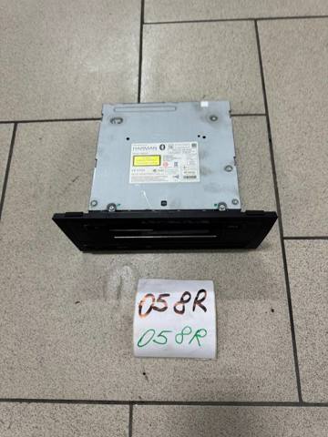 VAG 8R1035746G Магнитола (радио AM/FM) в наличии Черновцы