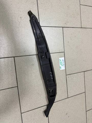Уплотнитель крыла 8U0821111A VAG