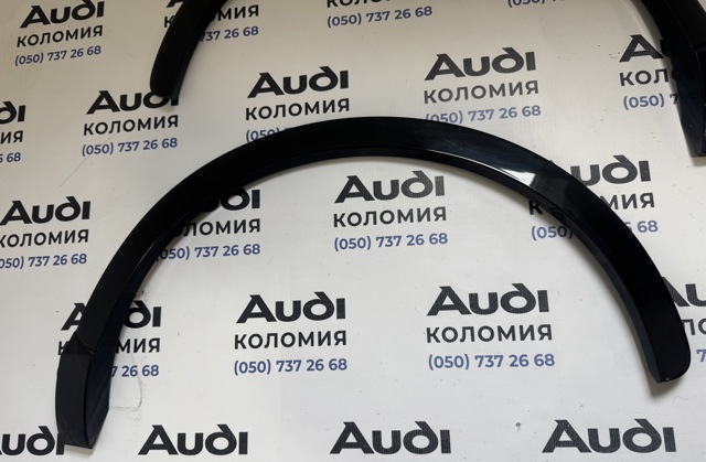 Расширитель (накладка) арки заднего крыла левый 8U0853817A VAG