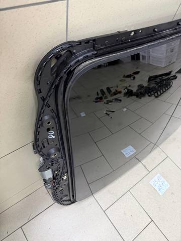 VAG 8U0877049A Рама люка в наличии Николаев