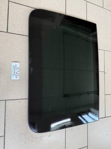 Крышка люка крыши передняя 8U0877071 VAG