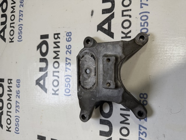 8W0399118C VAG Кронштейн подушки КПП купить в Павлоград