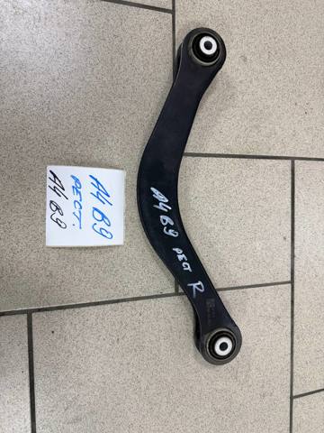 Верхний рычаг задней подвески правый 8W0505398F VAG