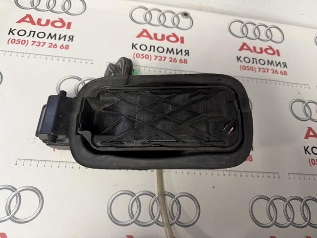 Горловина б/бака 8W0809906 VAG