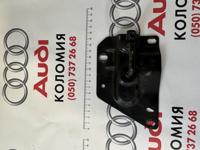 Навеска и упор капота 8W0823185B VAG
