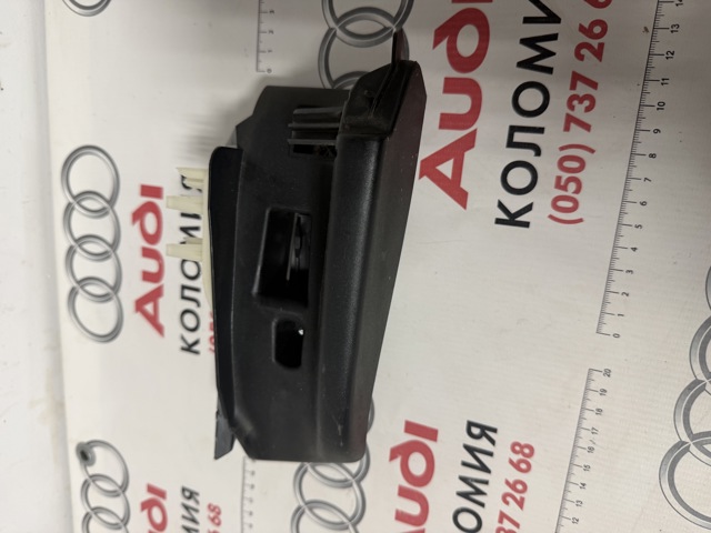 8W0857792 VAG купить в Кривой Рог