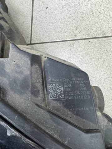 VAG 8W0941012B Фара правая в наличии Киев