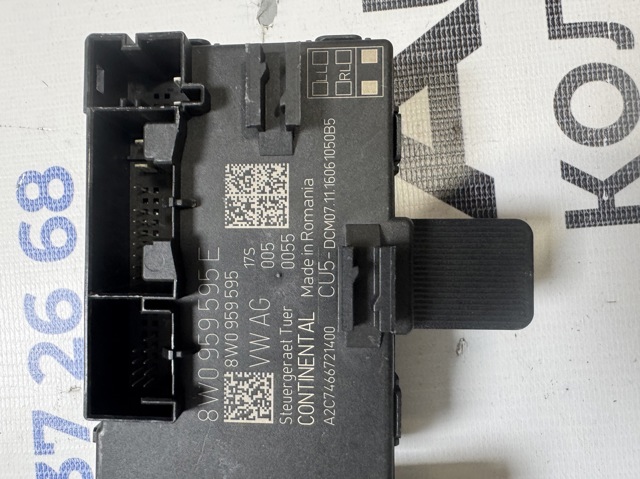 Блок комфорта задней двери 8W0959595E VAG