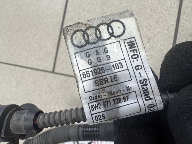 8W0971228BF VAG купить в Тернополь