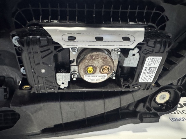 VAG 8W1857001KKFH Торпедо в наличии Павлоград