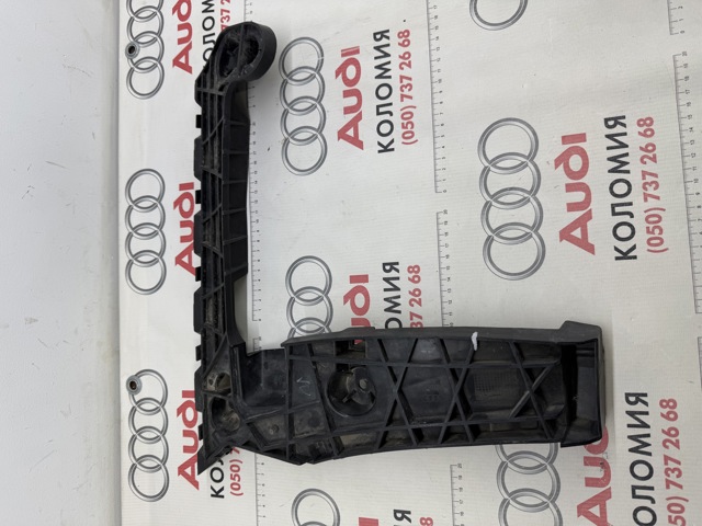 Направляющая переднего бампера, левая 8W5807453A VAG