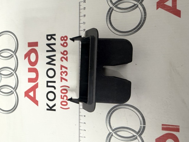 Крышка багажника 8W5827520 VAG