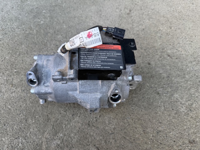 Насос кондиционера 926005SA0C NISSAN