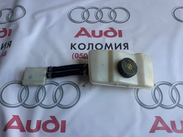 Бачек тормозной жидкости A6394300002 MERCEDES