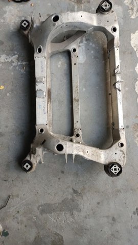 Балка задняя 100982600A TESLA