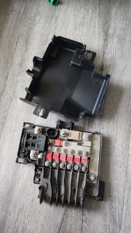 Авто аккумулятор 101327200F TESLA