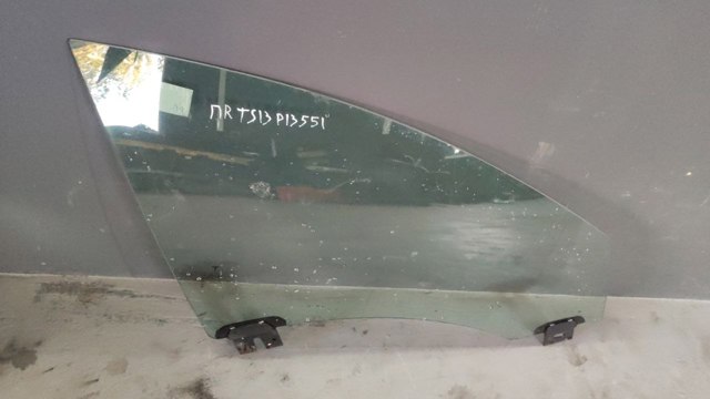 Стекло передней двери, правой 600664700E TESLA