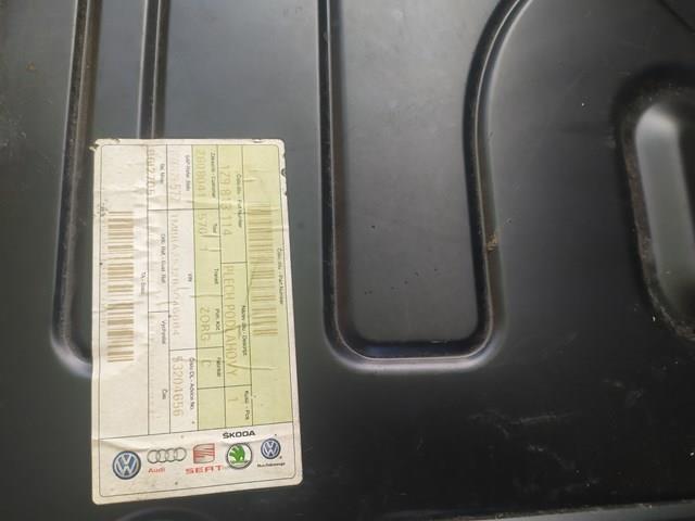 VAG 1Z9813114 Днище багажника (ниша запасного колеса) в наличии Киев