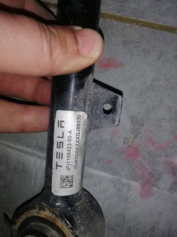 118842300A Tesla Model Рычаг задней подвески верхний купить в Украина