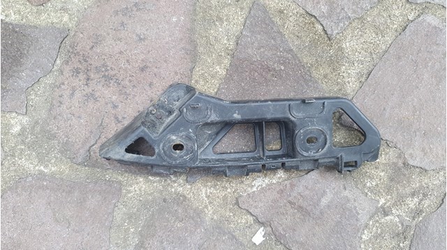 2K5807184 VAG Направляющая переднего бампера правая купить в Киев