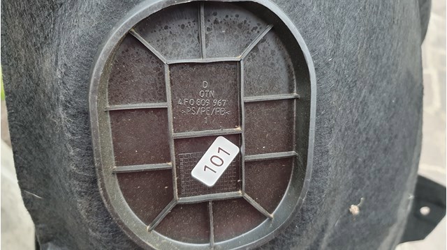 4F0821134H VAG Подкрылок крыла переднего правый купить в Львов