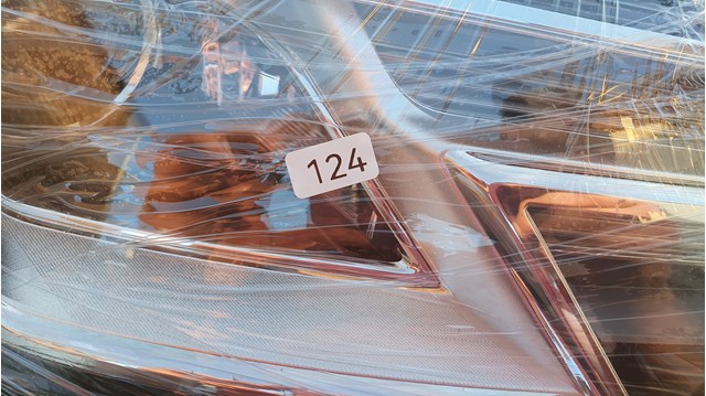 VAG 8W0941006 Фара правая в наличии Запорожье
