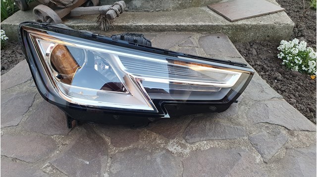 VAG 8W0941006 Правая фара в наличии Одесса