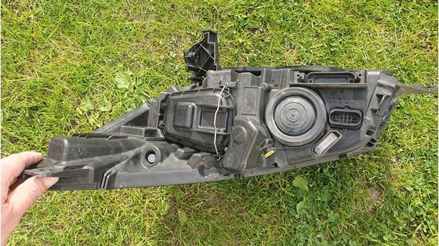 FORD 90014884 Фара правая в наличии Каменское