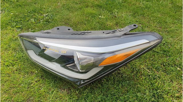 HYUNDAI 92101B8530 Левая фара в наличии Черновцы