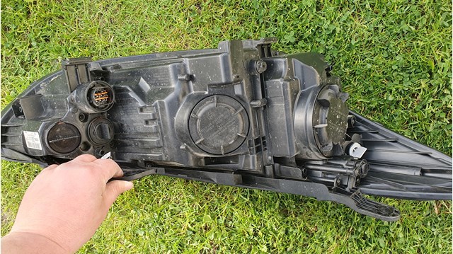 HYUNDAI 92101B8530 Фара левая в наличии Полтава