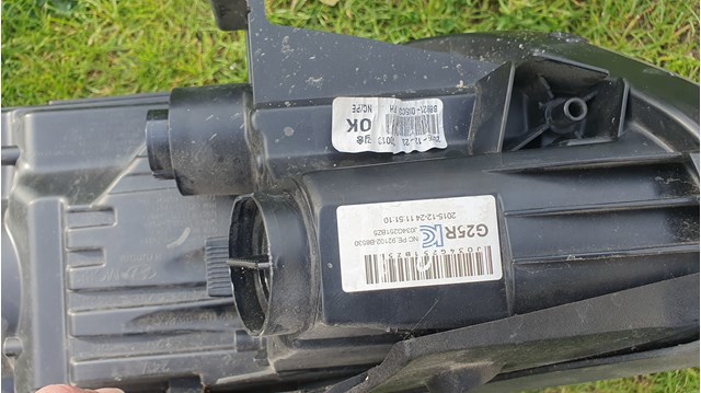 HYUNDAI 92102B8530 Правая фара в наличии Николаев