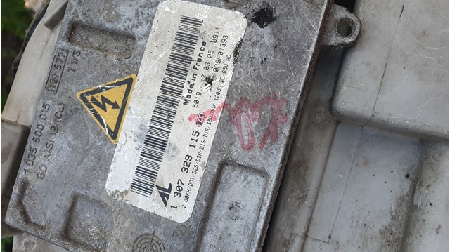MERCEDES A2208200261 Правая фара в наличии Полтава