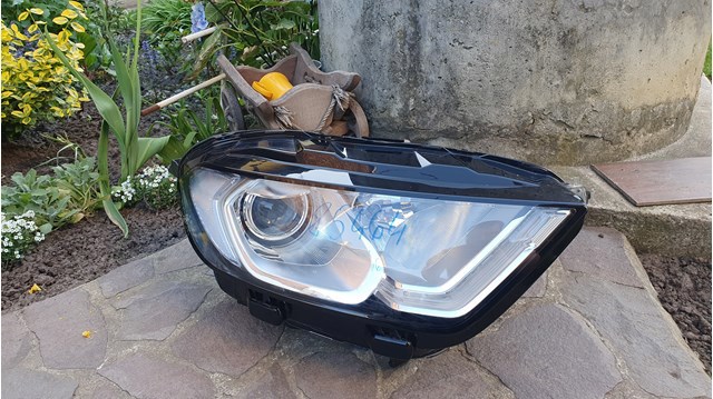 FORD GN1513W029JE Фара правая в наличии Киев