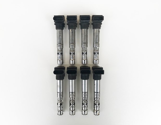 Катушка зажигания 0986221047 BOSCH