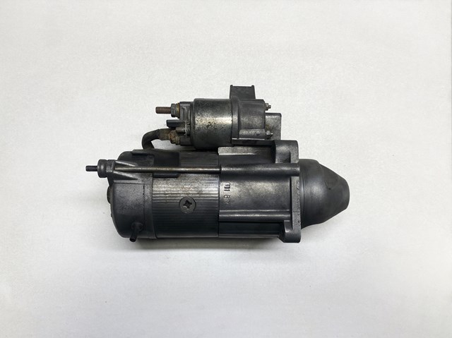 Стартер автомобиля Renault Trafic 1