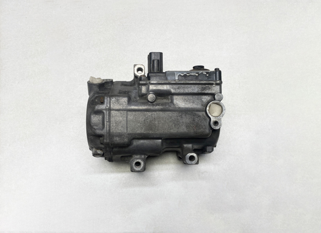 Насос кондиционера 8837048021 TOYOTA