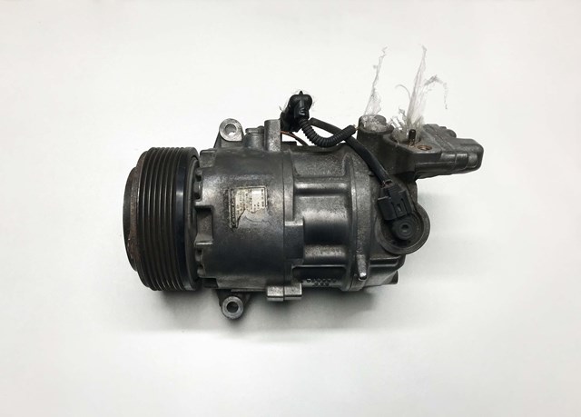 Компрессор системы кондиционирования 9156820 BMW
