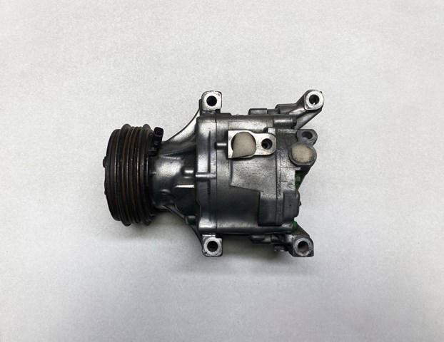 Компрессор хладагента F15161K00A MAZDA
