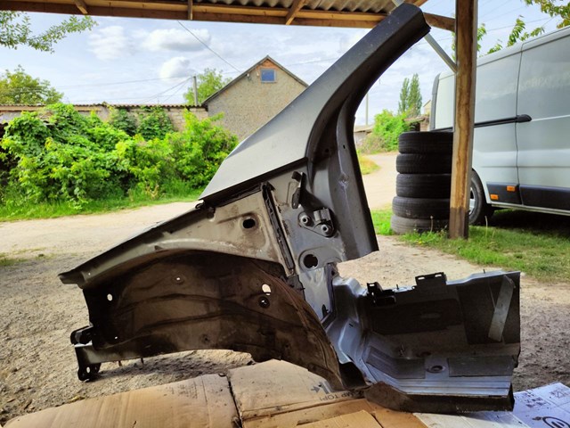 VAG 3C8809605 Боковина кузова левая в наличии Ровно