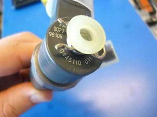 BOSCH 0445110011 Топливные форсунки в наличии Николаев