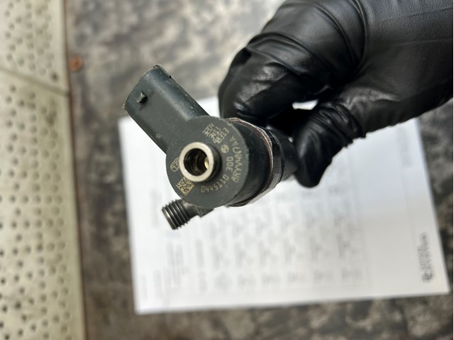 Форсунки 0445110300 BOSCH