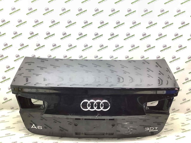 Крышка багажника, дверь багажника колір y9b. є подряпини та сколи фарби 4G5827023C