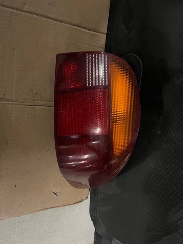 Задняя правая фара 1000082 FORD