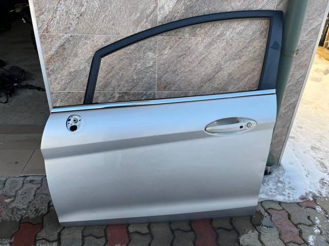 Двери кабины 1691842 FORD