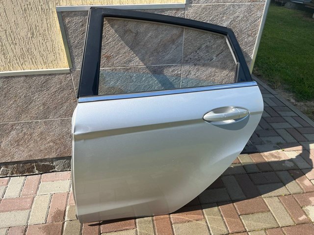 Дверь задняя 1692503 FORD